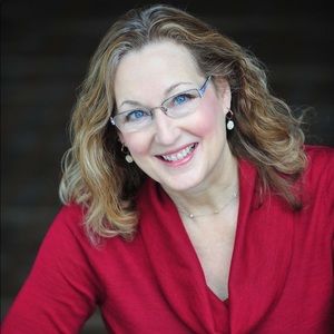 Meet your Posher, Claudia